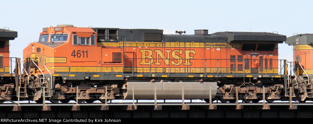BNSF 4611